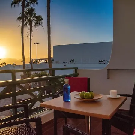 Rocas Blancas Aparthotel Puerto del Carmen (Lanzarote)