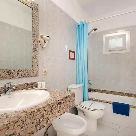 Apartahotel Rocas Blancas 4*