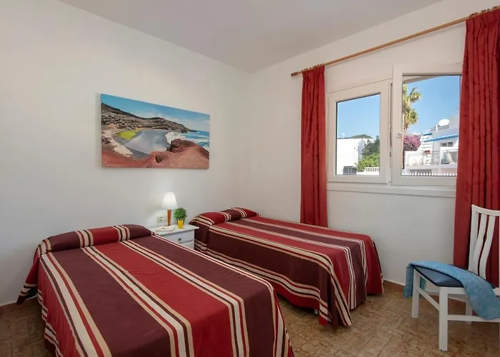 Hotel apartamentowy Rocas Blancas Puerto del Carmen (Lanzarote)