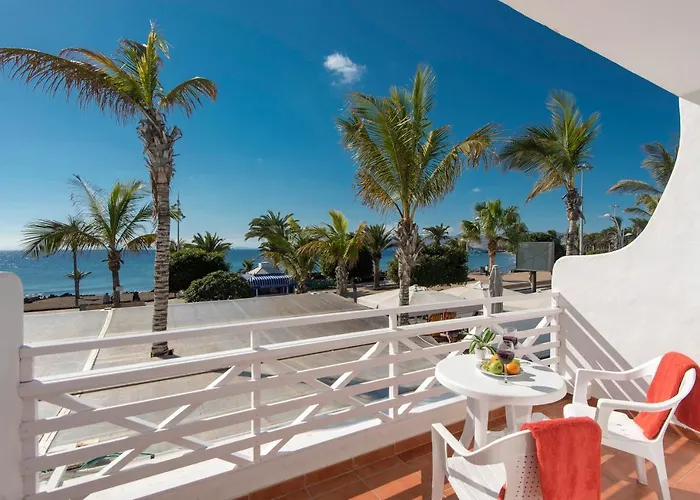 Rocas Blancas Aparthotel