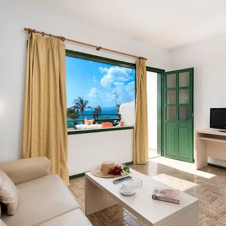 Aparthotel Rocas Blancas 4*