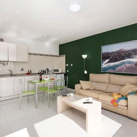 Lägenhetshotell Rocas Blancas 2*