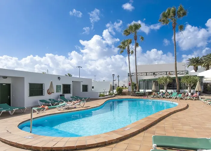 Rocas Blancas Aparthotel