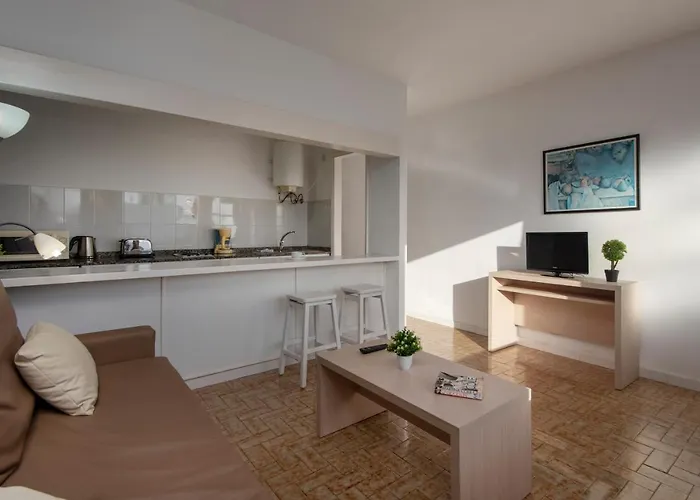 Rocas Blancas Aparthotel Puerto del Carmen (Lanzarote)