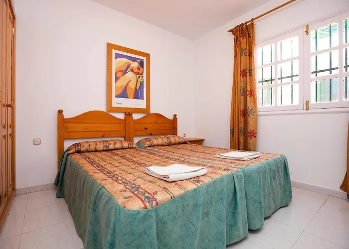 Aparthotel Rocas Blancas 4*